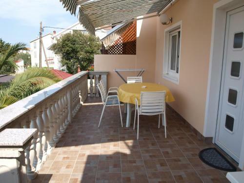 Apartments Azuro