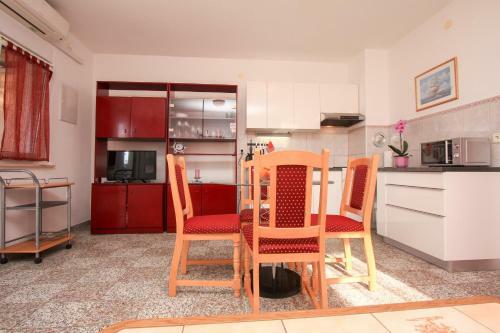 Apartments Azuro
