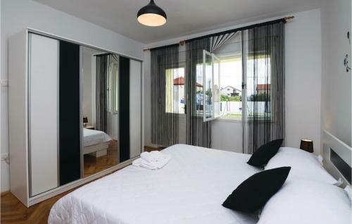Two-bedroom Holiday Home In Sokusan