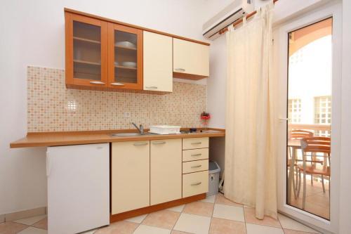 Apartment Sukosan 5864b