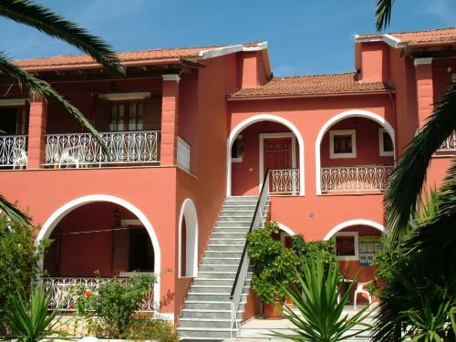 Niki Studios And Apartments