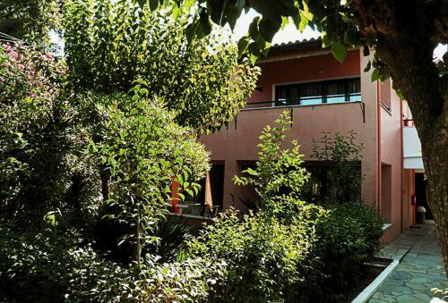 Aparthotel Nireas Studios & Aparts