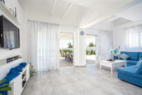 Villa White Passion