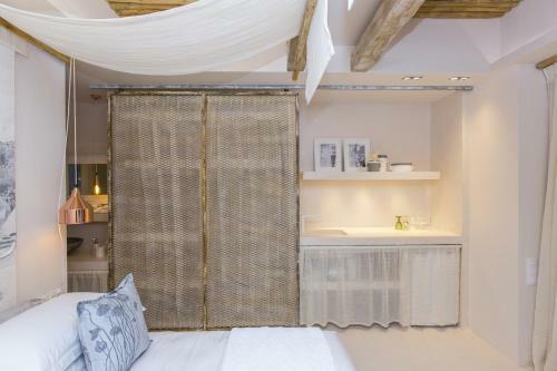 Hostal Sea Nymphs Suites