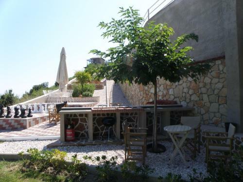 Apartamento Koumaros Hotel