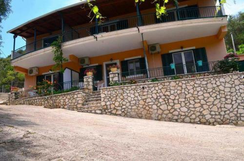 Rania Apartments