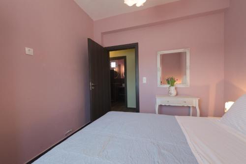 Kes Apartments