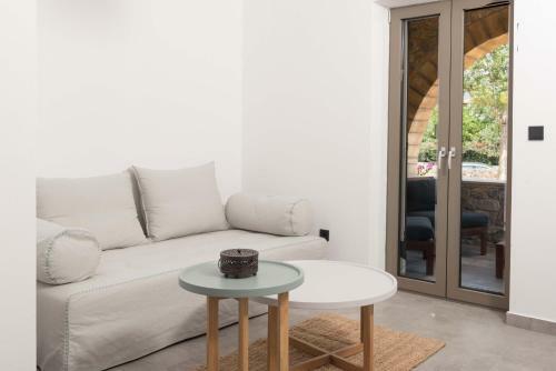 Calme Suites Mani