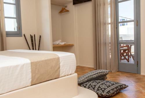 Hotel Ampelos Inn