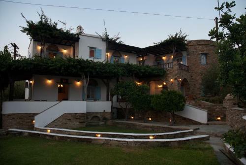 Elia Apartments