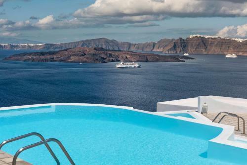 Apanemo Hotel & Suites