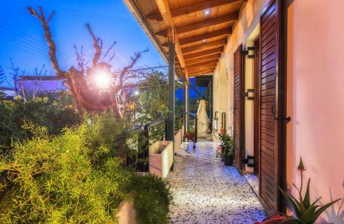 Koronios House