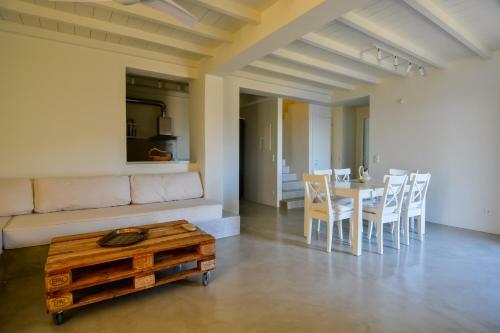 Villa Andros Tessera