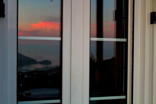 Villette Adonis Andros