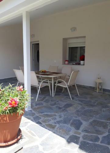 Apartamento Elena Rooms-apartments