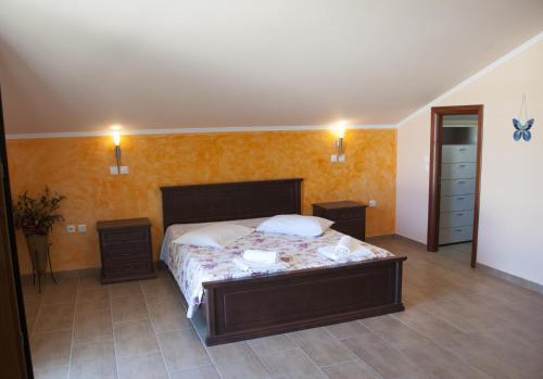 Villa Lola's House
