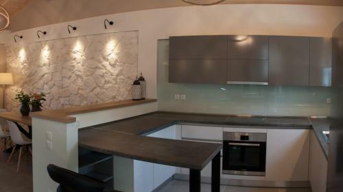 Villa Lola's House
