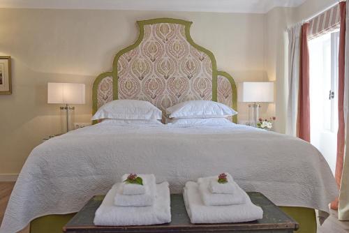 Apartamento Achillion Liston Suites