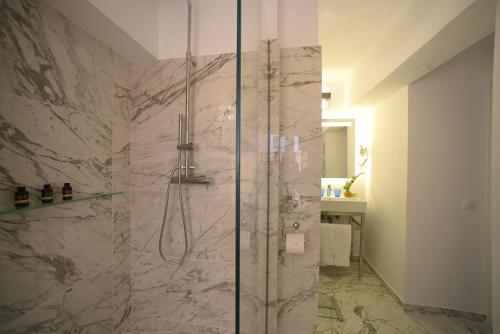 Apartamento Achillion Liston Suites