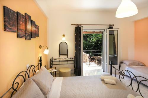 Marilena House Apartments & Studios