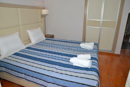 Santos Luxury Apartments