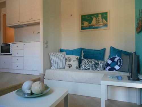 Arapakis Apartment 2