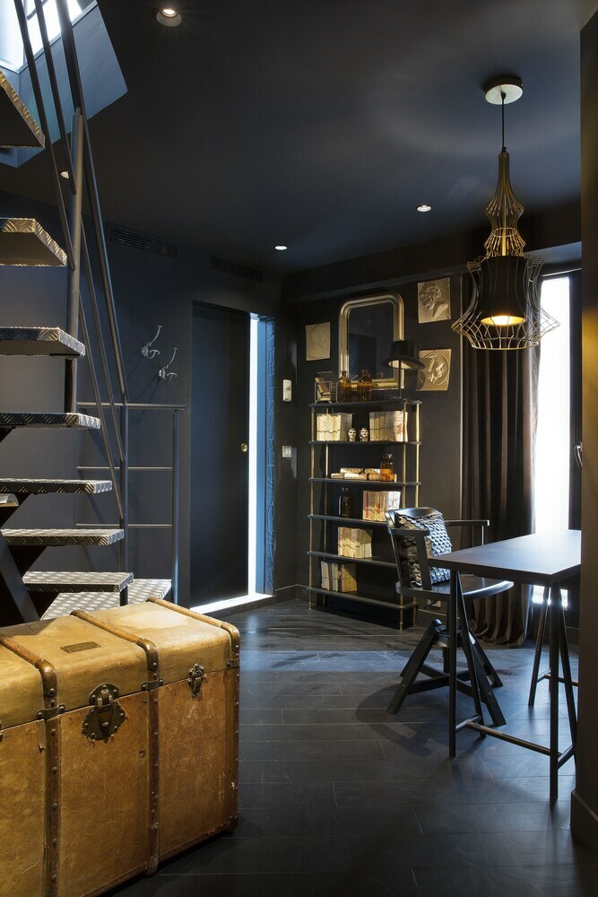 Chat Noir Design Hotel