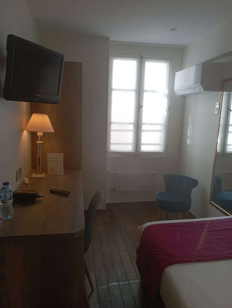 Hotel Pax Opera