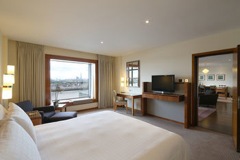 Four Seasons Hotel London At Canary Wharf