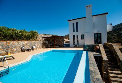 Maris Luxury Villa