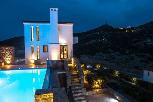 Maris Luxury Villa