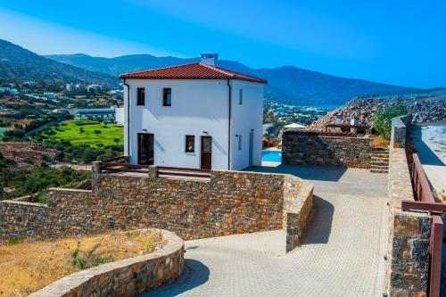 Maris Luxury Villa