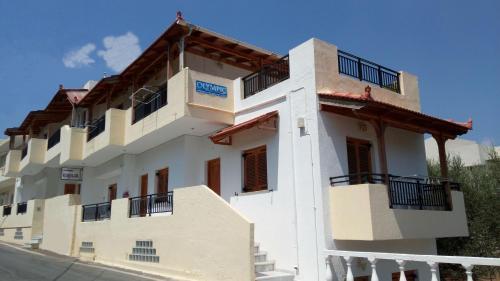 Emilia Apartments