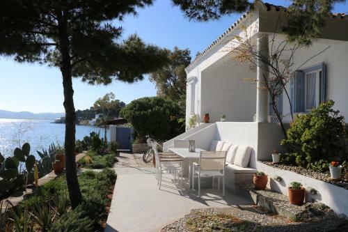 Grand Bleu Apartments&villas