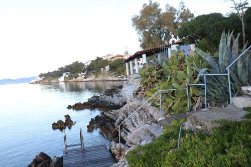 Grand Bleu Apartments&villas