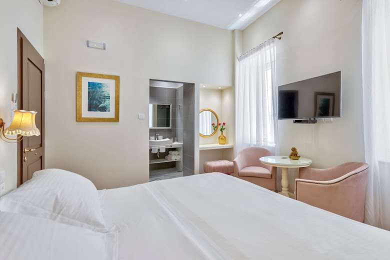 Hostal 1844 Suites