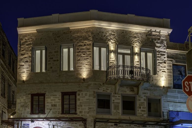 Hostal 1844 Suites