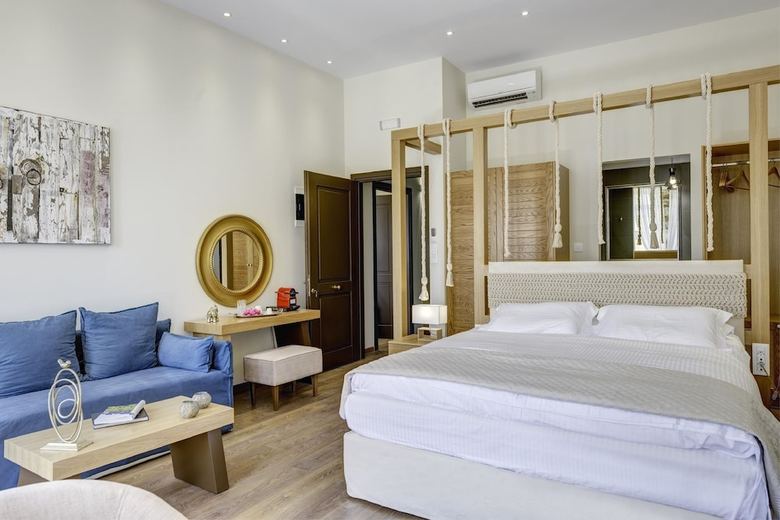 Hostal 1844 Suites