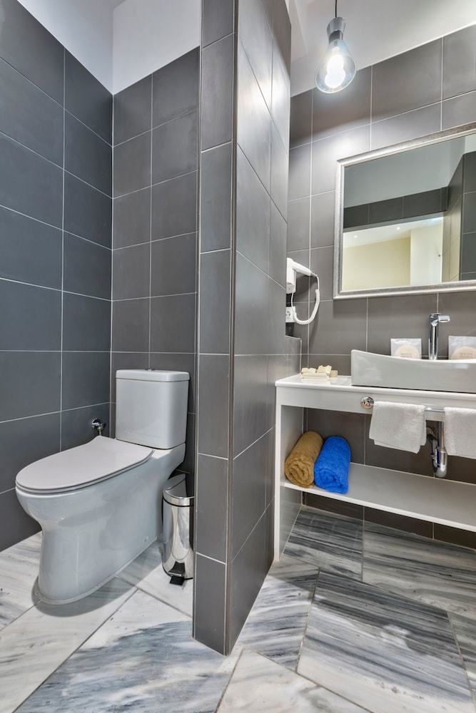 Hostal 1844 Suites