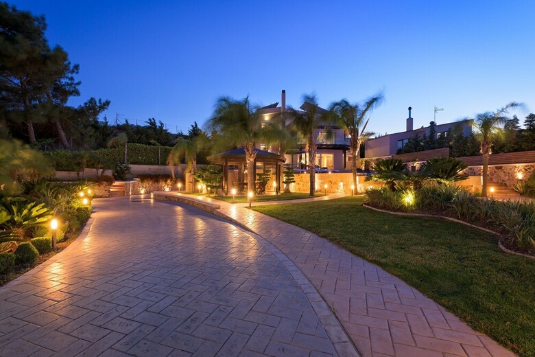 Quinn Hill Luxury Villa