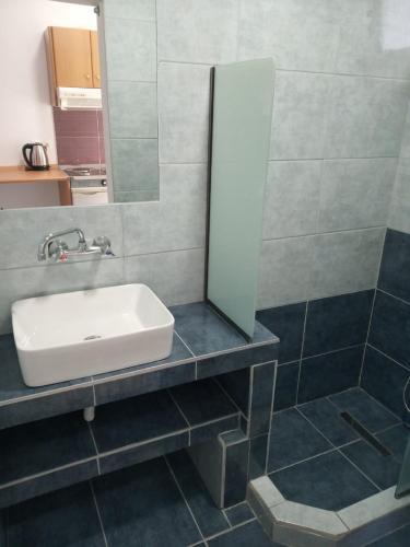 Apartamento Toulas Studios & Apts No2