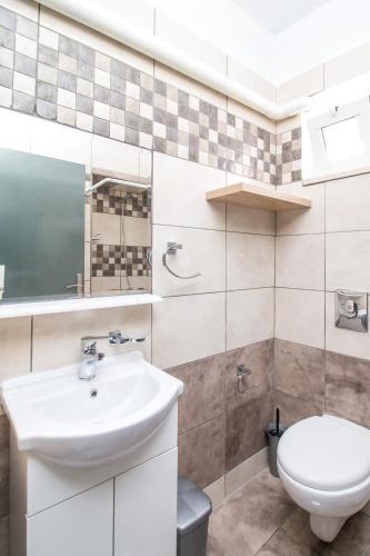 Apartamento Toulas Studios & Apts No2