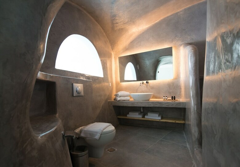 Hostal On The Cliff Suites