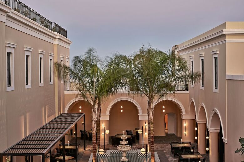 Katikies Garden Hotel - The Leading Hotels Of The World