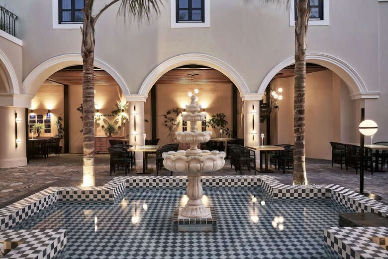 Katikies Garden Hotel - The Leading Hotels Of The World