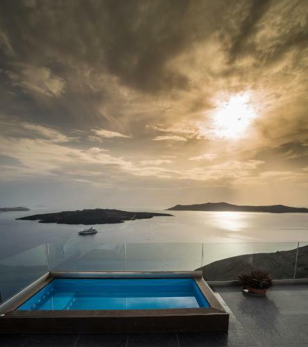 Hotel Kratiras View Luxury Suites