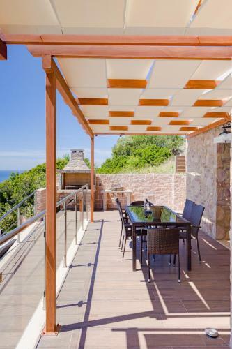 Entheos Private Villa