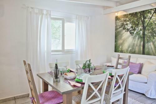 Villa Lili Luxury Cottage