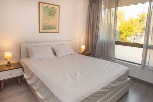Central Apartment In Glyfada