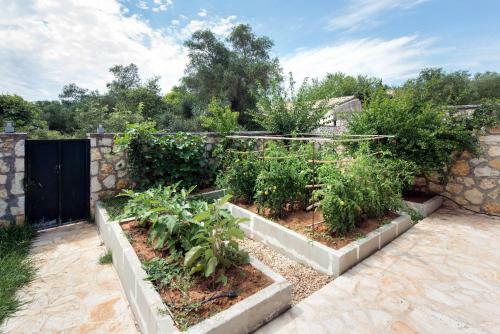 Villa Yiarios